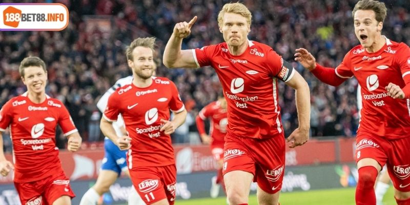 Soi kèo Brann vs Sarpsborg 08 - Chủ nhà chỉ có thể thắng tối thiểu